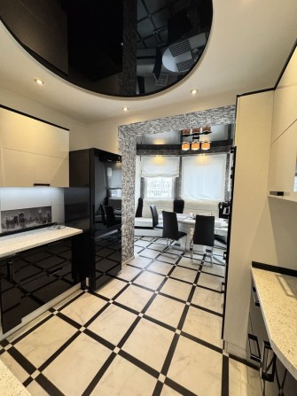 Срочно!Намыв!Аренда шикарной двухъярусной  квартиры  с ремонтом - фото 1