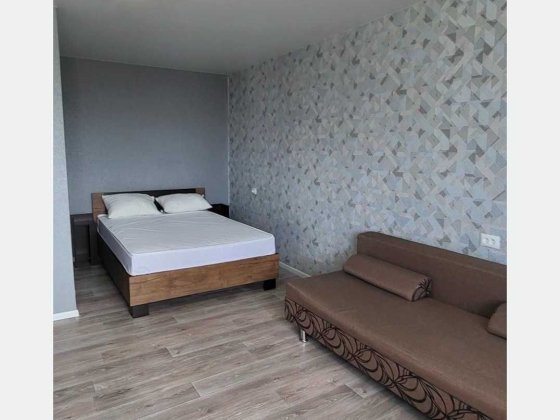 Сдаётся просторная, светлая 1к  квартира в мкр Соляные Мельничная.т1