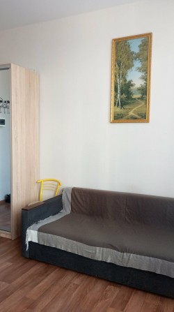 Сдам квартиру со своим сан.узлом возле метро хтз - фото 1