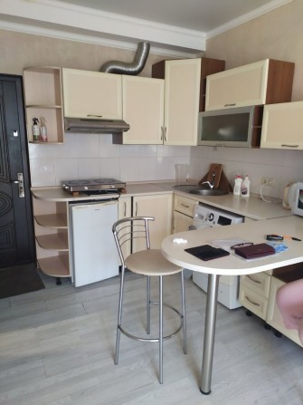 Здам квартиру (студію), є все необхідне для життя, 2-й поверх. - фото 1