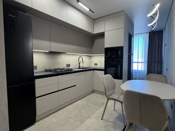 Оренда 1к квартири,газ вода,ліфт інтернет працюють завжди,автонмне опа Софиевская Борщаговка