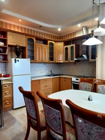 Центр, 3-и кімнатна квартира в ЖК «Капітан» - фото 1