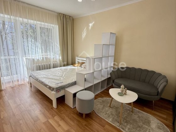 Оренда світлої та затишної квартири по вул. Карпинця Львов