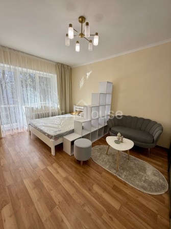 Оренда світлої та затишної квартири по вул. Карпинця - фото 1