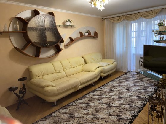 Сдам СВОЮ 3х комн квартиру с парко местом в тихом районе центра Одессы