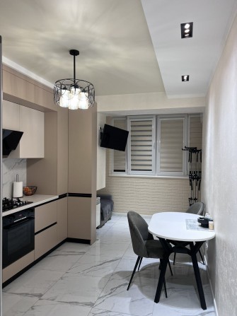 Сдаю шикарную 1к квартиру на Заболотного/Сахарова - фото 1