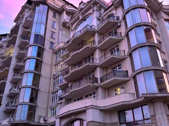 Сдам 2 к кв в историческом центре в новом доме ЖК Звмок цветов Одеса