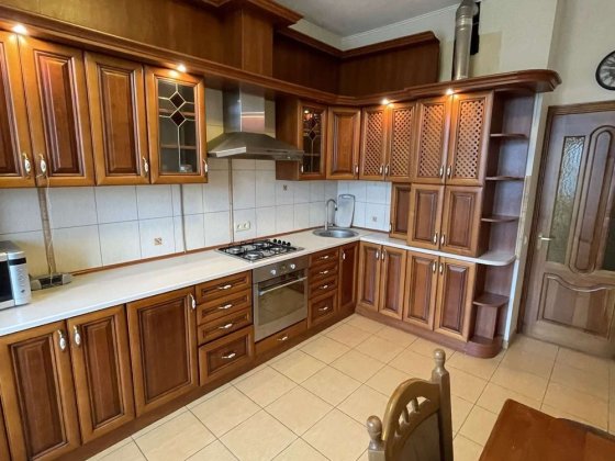 Оренда 4 кім квартири по вул. Миколайчука Львов