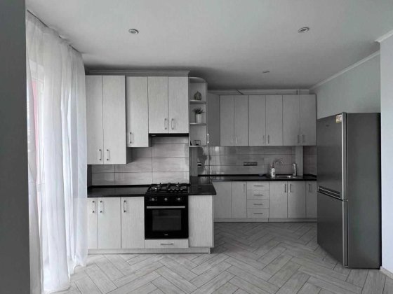 Оренда 1 кім. квартири плюс кухня студія по вул. Замарстинівська Львов