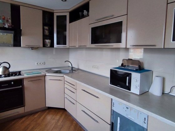 Сдам 3 к.кв. на Гагарина, Левада, возле Таврии. 

Гагарина, 56 Харьков