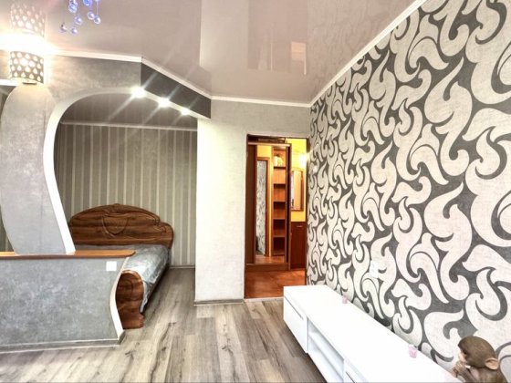 Сдам 1 - к кв  40 кв м ,р-н Хаджибейский(Малиновский),Черемушки Одеса