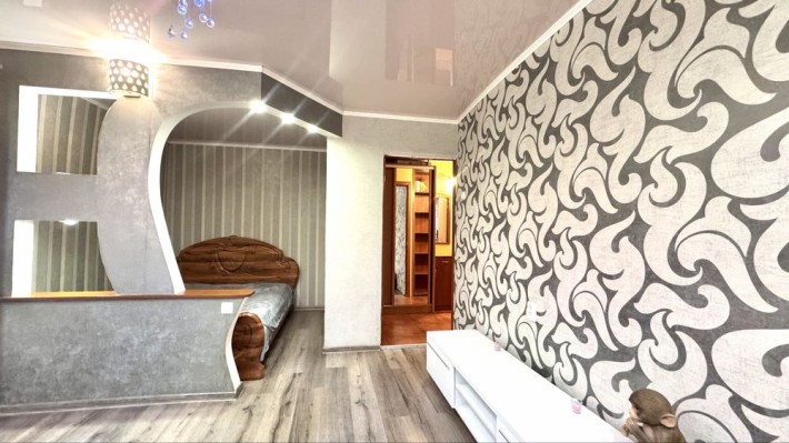 Сдам 1 - к кв  40 кв м ,р-н Хаджибейский(Малиновский),Черемушки - фото 1