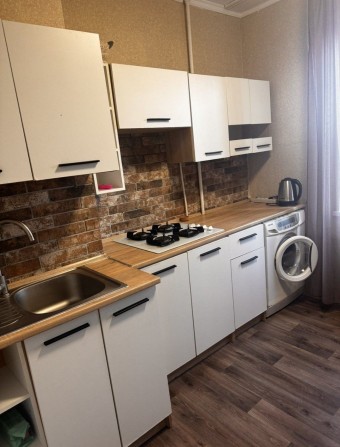 Сдам 1 ком квартиру на Махачкалинской - фото 1