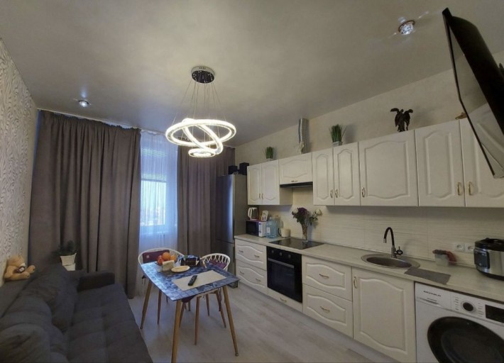 Аренда спальня и кухня студия жк Горизонт,Костанди Люстдорфская - фото 1