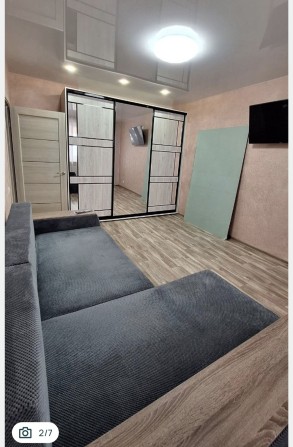 1 квартира м студенческая, гвардейцев широнинцев 55 - фото 1