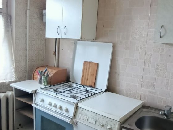 Сдам  1 но комнатную квартиру  ЧЕРЕМУШКИ  /  ЕВГЕНИЯ  ТАНЦЮРЫ Одесса