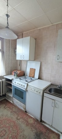 Сдам  1 но комнатную квартиру  ЧЕРЕМУШКИ  /  ЕВГЕНИЯ  ТАНЦЮРЫ - фото 1