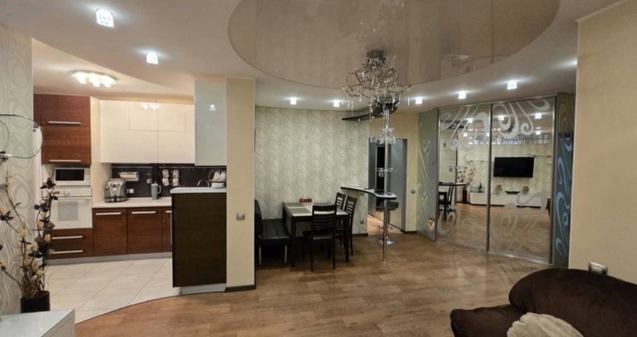 4 квартира Рогань, ул. 92 бригады 23г - фото 1