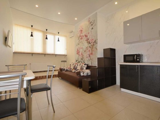 Простора квартира в будинку з генератором Одеса