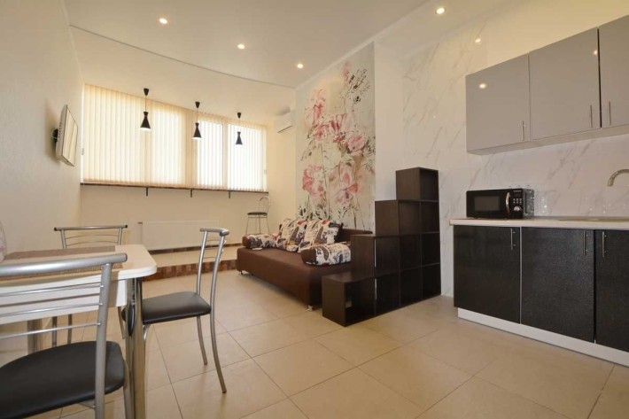 Простора квартира в будинку з генератором - фото 1