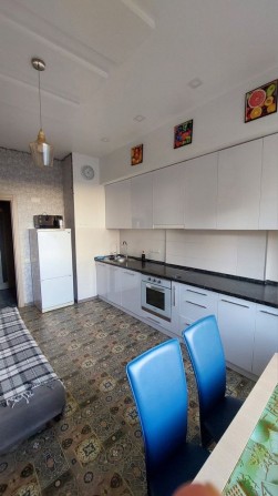 Сдам длительно однокомнатную Таирова Архитекьорская - фото 1