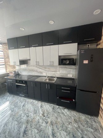 Сдам отличную квартиру студию Небесной Сотни - фото 1