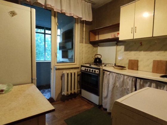 2комн Черёмушки Космонавтов Ген.Петрова