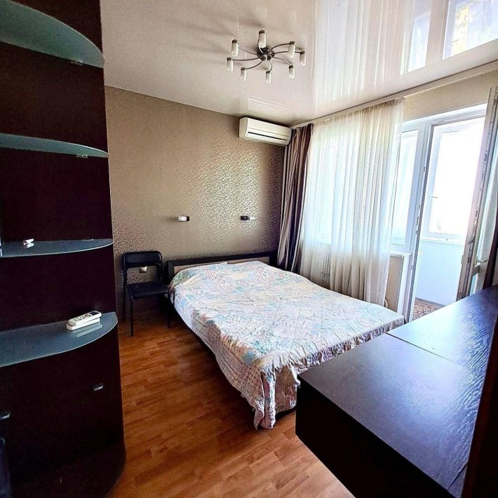 2 к.кв. метро Спортивная, м. Защитников Украины, Центр - фото 1