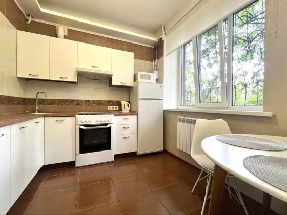 Сдам‼️1 к.кв. сталинка с ремонтом ‼️в центре Харків