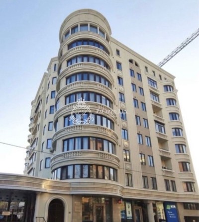 Сдам 3 ком кв. 98 м2  , ЖК Свободы, Подз. паркинг, Центр - фото 1