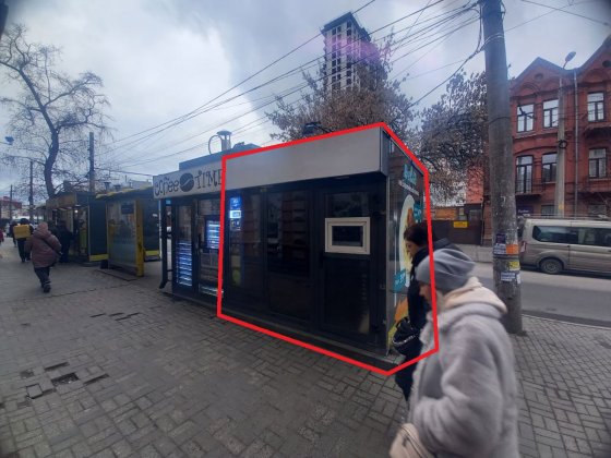 Павільйон в центрі міста, на Європейській площі (пересічення Глінки і Міронова) Супер трафік, все ск