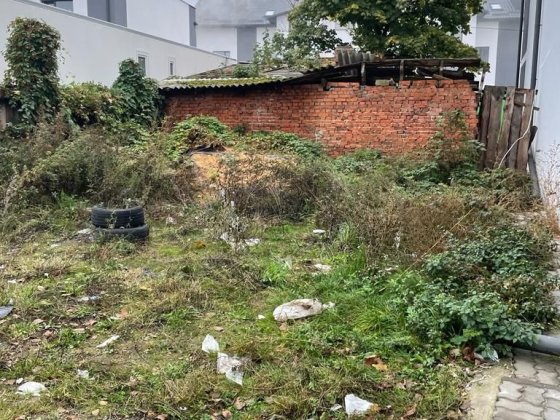 Продам великий гараж в центрі міста Ковель