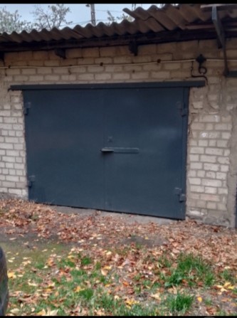Гараж ПМЗ по вулиці. Поштова - фото 1