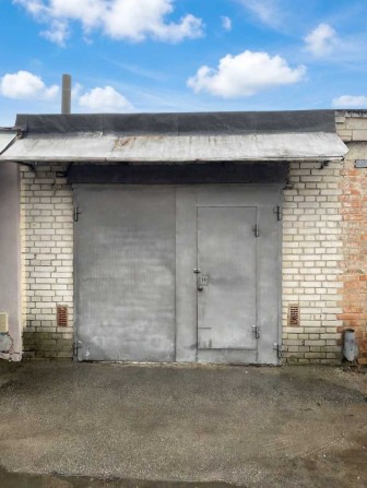 Цегляний гараж ГК "Озерний" м. Вишневе з підвалом, зарядка - фото 1