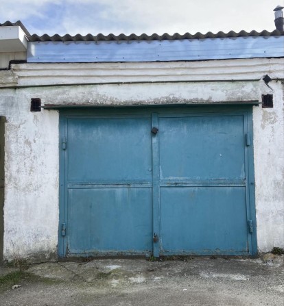 Продам гараж у ГБК 5 на на Набережній по вул. Кармелюка 49 біля ОККО - фото 1