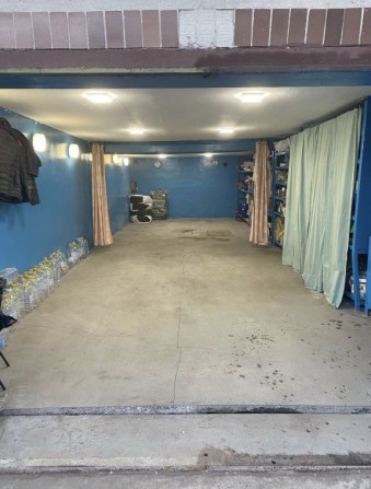 Гараж на ВЕЧЕРНЕМ (метро) на 3 авто 11.8/4.9 Возможна аренда/оренда - фото 1