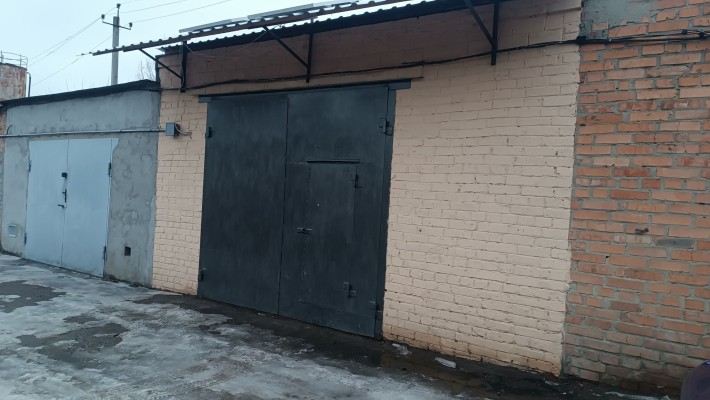 Великий гараж з ремонтом, бокс. 28м2. Половки - фото 1