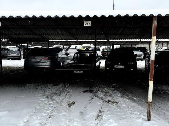 Місце на парковці пр. Михайла Лушпи (біля Лавини) Суми