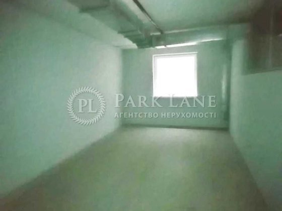 Продам гараж бокс паркомісце Печерськ Старонаводницька 10а Киев