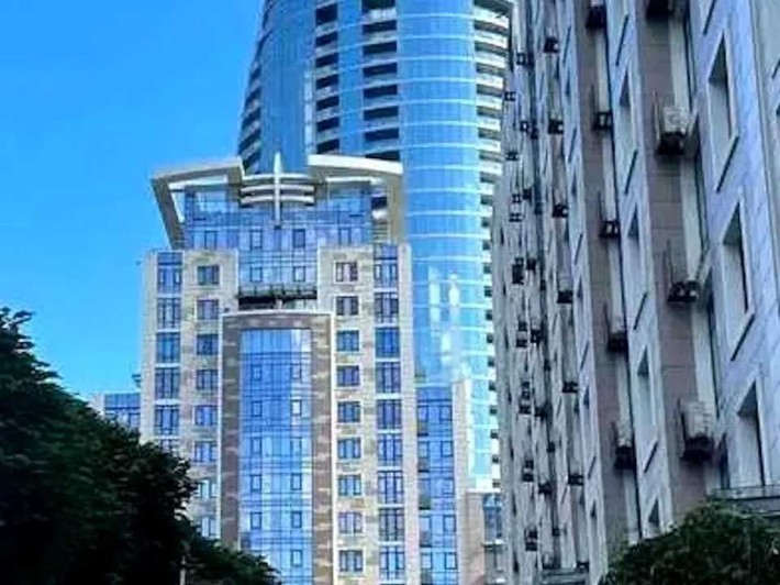 Продаж паркомісць у підземному паркінгу ЖК «Бульвар Фонтанів» - фото 1