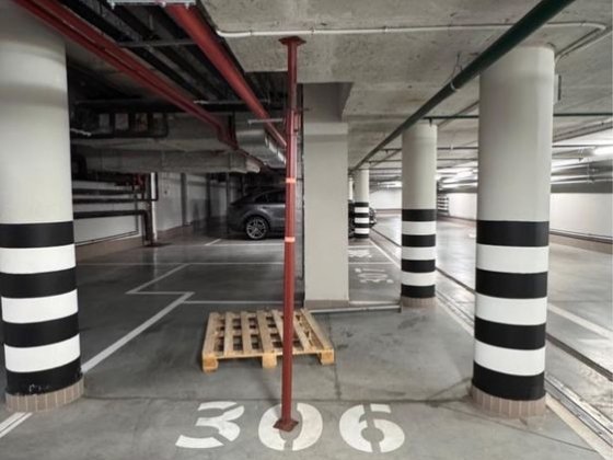 Верхогляда 17в паркинг кладовка 11,40 м Драгомирова Киев