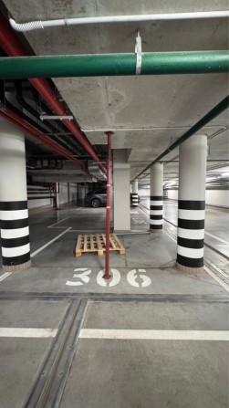 Верхогляда 17в паркинг кладовка 11,40 м Драгомирова - фото 1