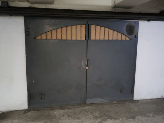 Підземний гараж на Володимира Івасюка 24 Киев