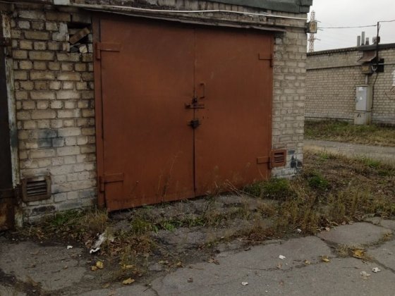 Продаю гараж (чёрная гора) кооператив Металург Запорожье