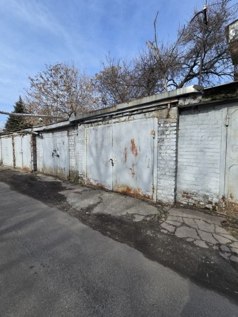 Продам приватизованний гараж  Центр, Д. Яворницького, Набережна - фото 1