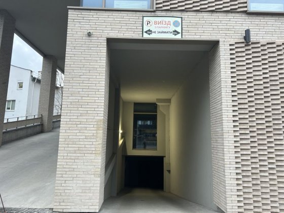 Продаж паркомісця без комісії в ЖК Моцарт(вул.Короленка,2К).Центр