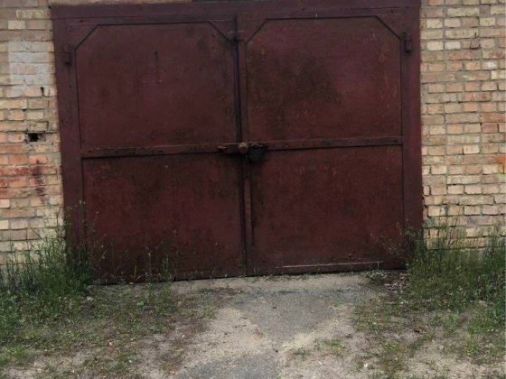 Цегляний гараж в кооперативі Киев