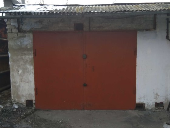 Капитальный гараж в автокооперативе "ЛУЧ-2" в Октябрьском.