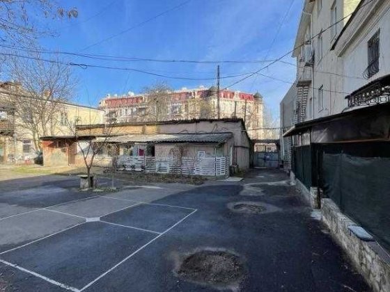 Продам ГАРАЖ у центрі на вул. Софіївська / Преображенська