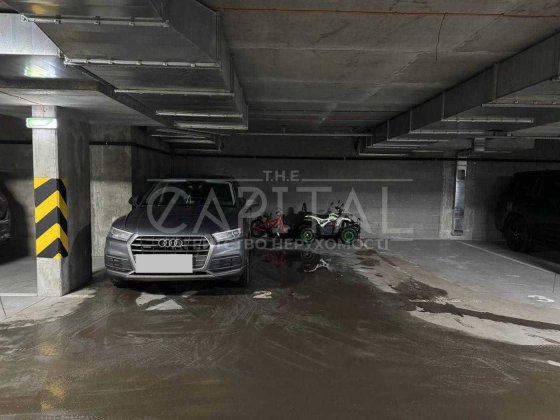 Продаж сімейного паркінгу в ЖК Тетріс Холл Киев